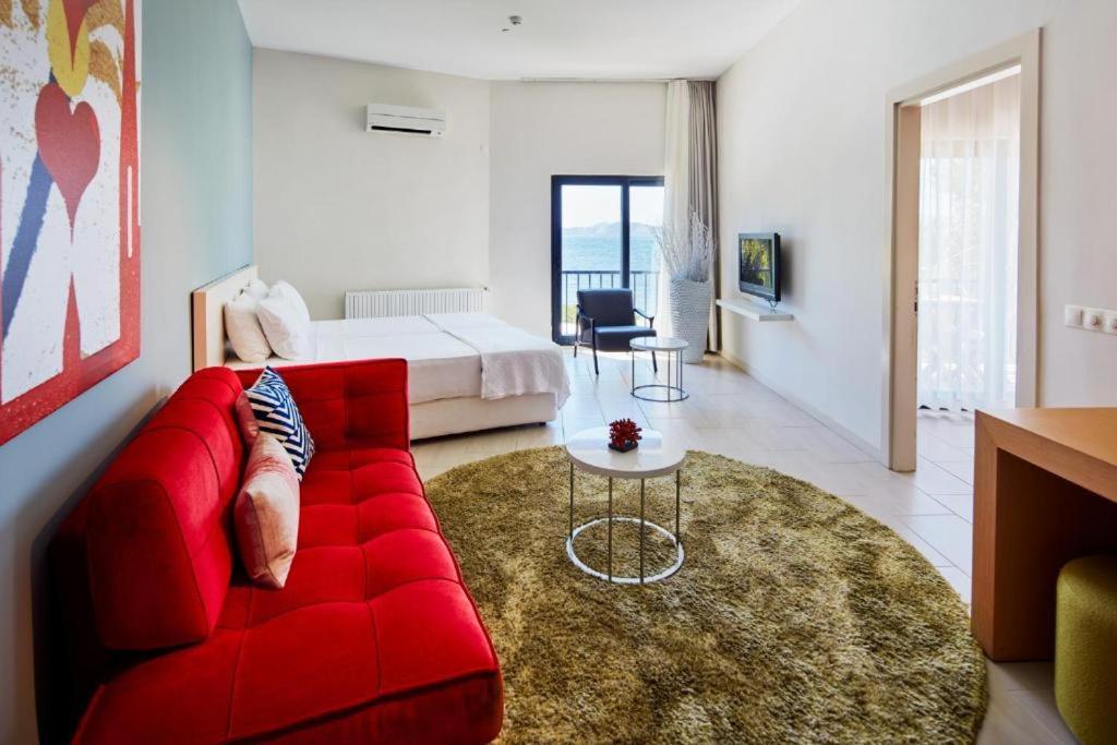 Med-Inn Hotel Gulluk エクステリア 写真